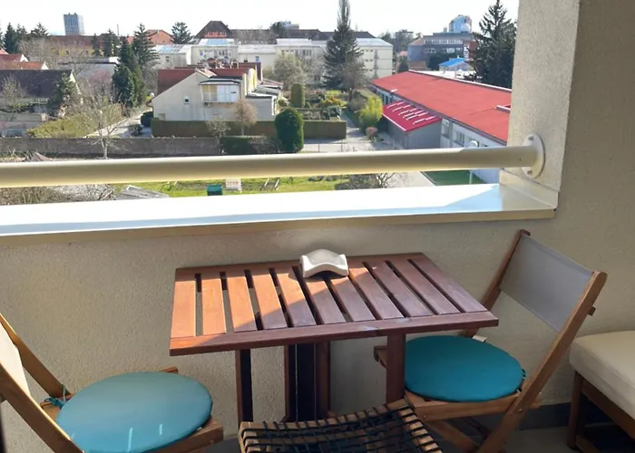 Luxury apartment LUNA for 6, sauna, center, ****